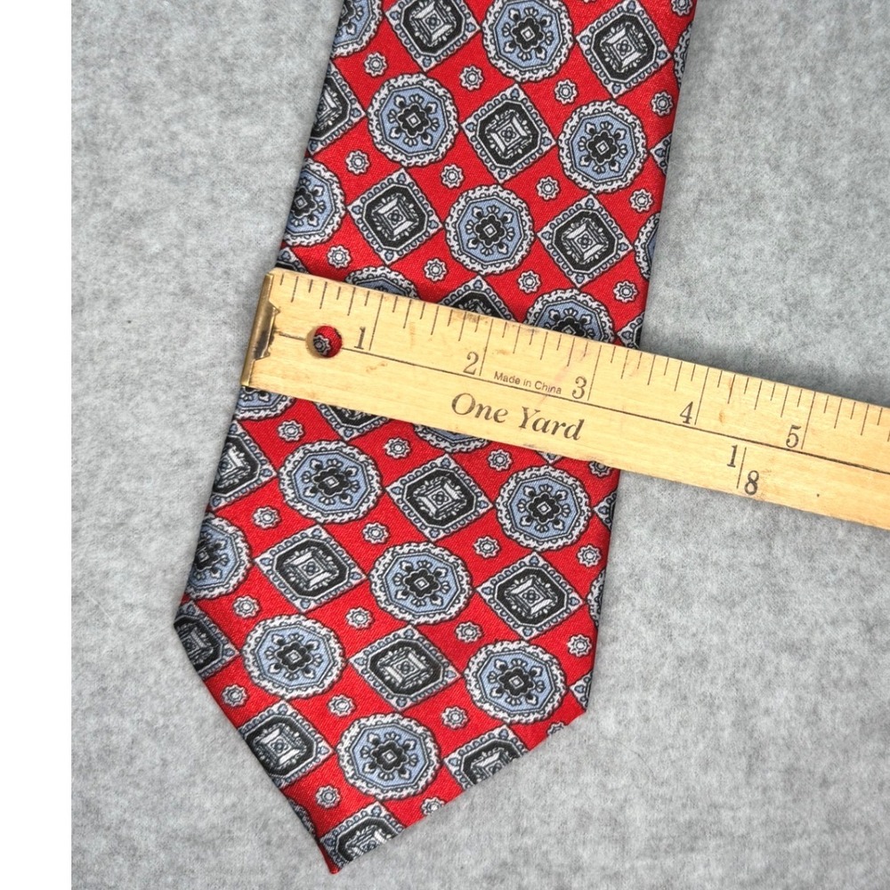 Duomo Milano Mens‎ Red Geometric Medallion Silk Tie Handmade Red Grey Black - Picture 5 of 5